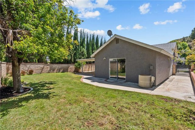 28511 Victoria Rd., Castaic, CA 91384