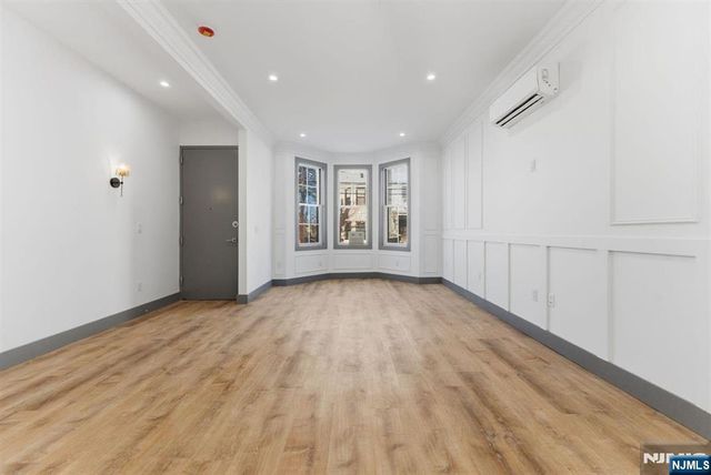 821 18th Street, Union City, NJ 07087