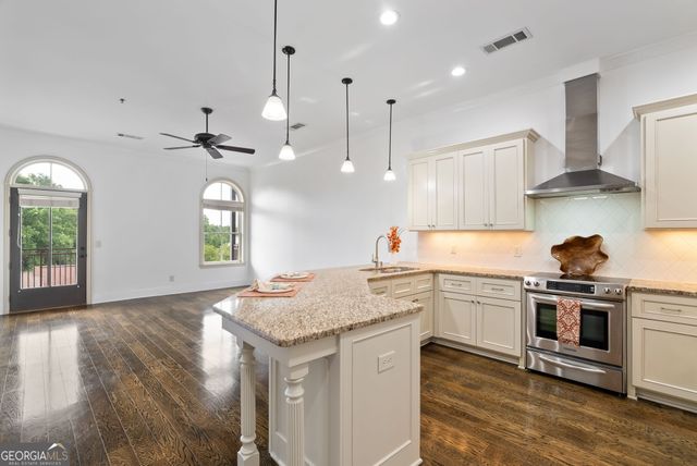 360 Chambers Street 155, Woodstock, GA 30188