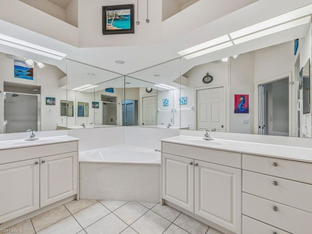 10811 Crooked River RD # 203, Estero, FL 34135