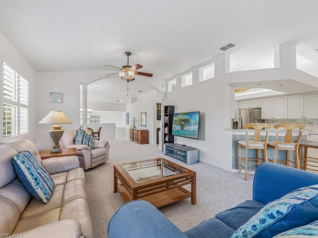 10811 Crooked River RD # 203, Estero, FL 34135