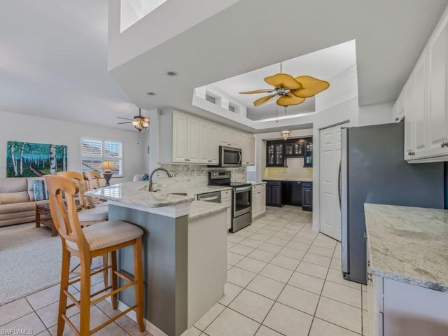 10811 Crooked River RD # 203, Estero, FL 34135