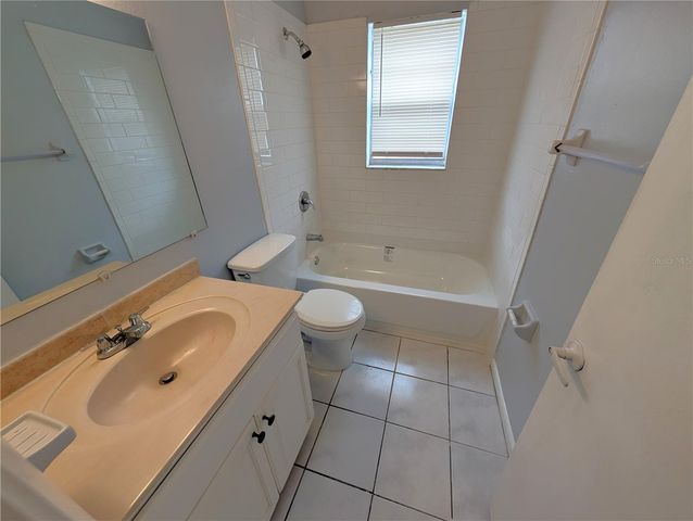 1803 E HUMPHREY STREET, Tampa, FL 33604