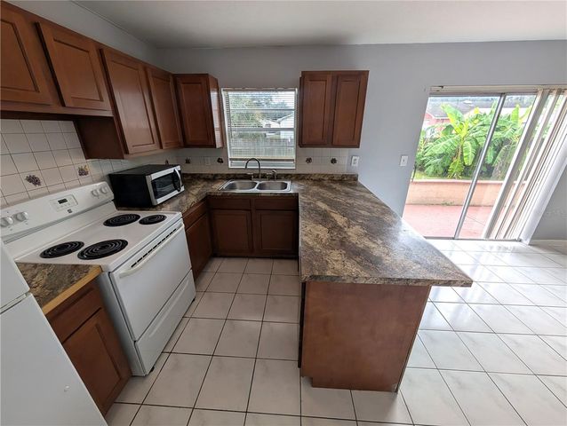 1803 E HUMPHREY STREET, Tampa, FL 33604