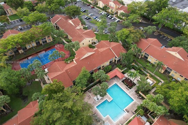 953 Coral Club Drive 953, Coral Springs, FL 33071