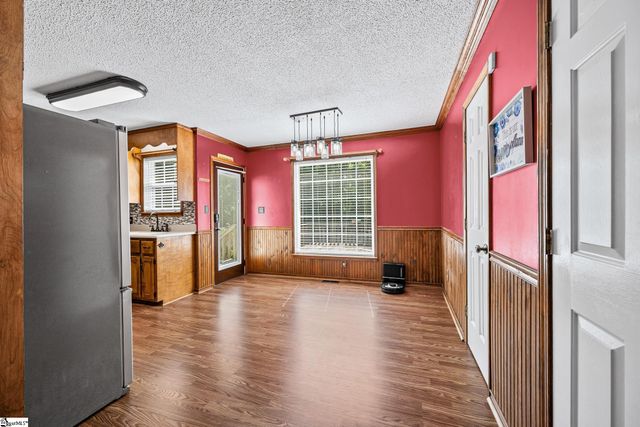 351 Knickerbocker Estate Drive, Fountain Inn, SC 29644
