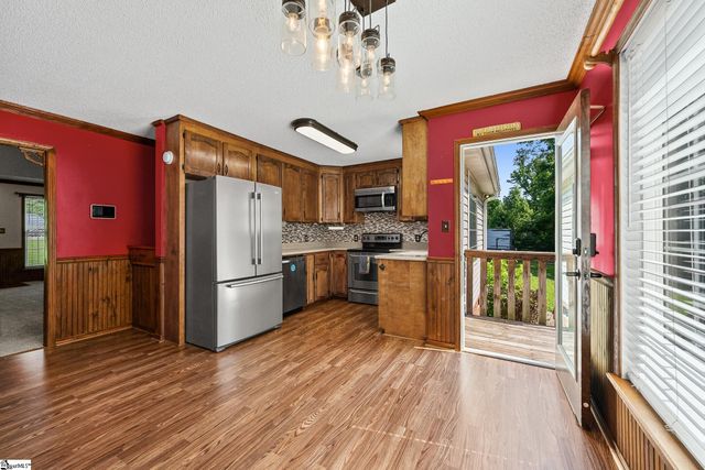 351 Knickerbocker Estate Drive, Fountain Inn, SC 29644