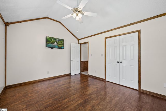 351 Knickerbocker Estate Drive, Fountain Inn, SC 29644
