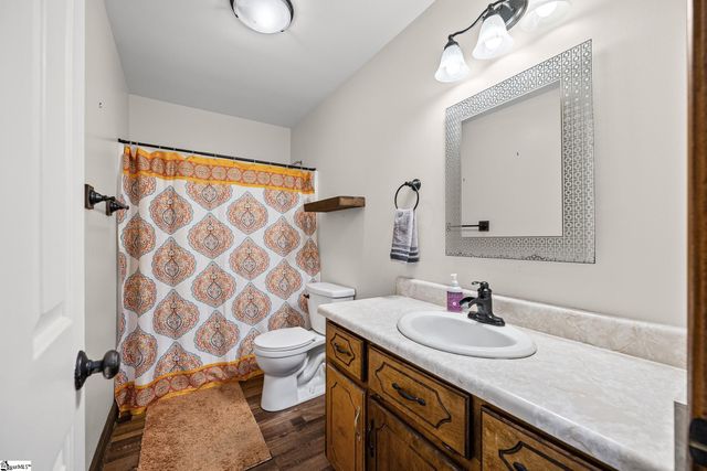 351 Knickerbocker Estate Drive, Fountain Inn, SC 29644