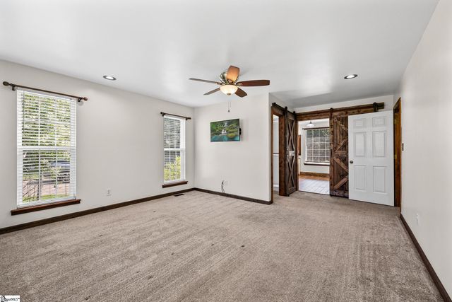 351 Knickerbocker Estate Drive, Fountain Inn, SC 29644
