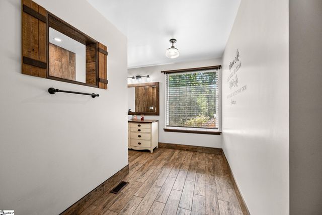 351 Knickerbocker Estate Drive, Fountain Inn, SC 29644