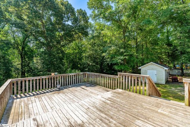 351 Knickerbocker Estate Drive, Fountain Inn, SC 29644