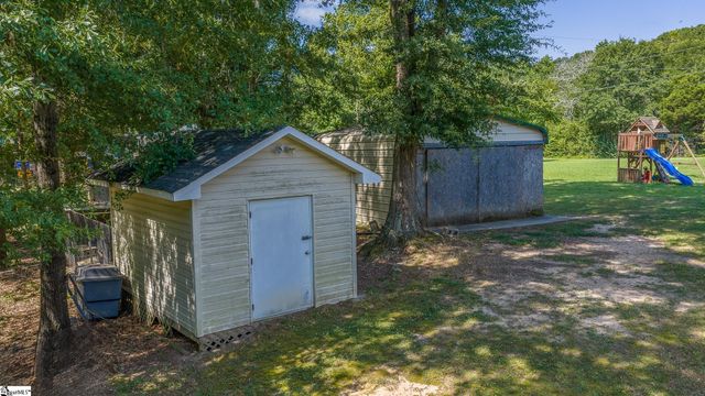 351 Knickerbocker Estate Drive, Fountain Inn, SC 29644