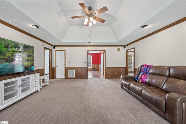 351 Knickerbocker Estate Drive, Fountain Inn, SC 29644