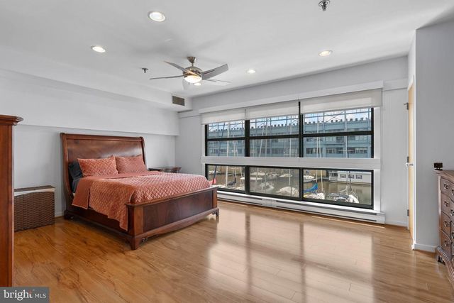 7 N CHRIS COLUMBUS BLVD #104, Philadelphia, PA 19106