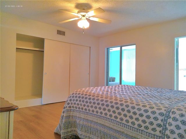 2361 ECUADORIAN WAY 17, Clearwater, FL 33763