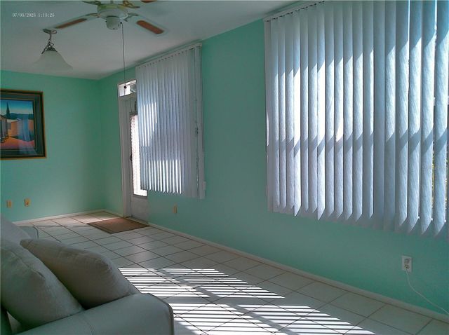 2361 ECUADORIAN WAY 17, Clearwater, FL 33763