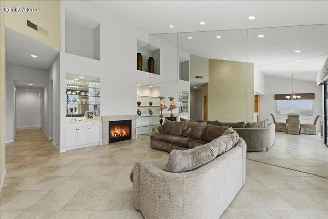 38658 Dahlia Way, Palm Desert, CA 92211