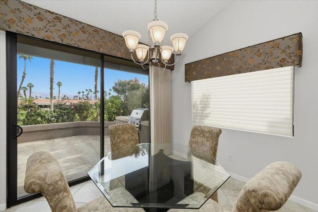 38658 Dahlia Way, Palm Desert, CA 92211