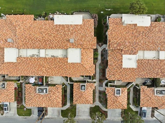 38658 Dahlia Way, Palm Desert, CA 92211