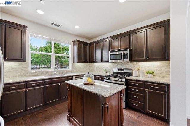 2048 Tarragon Rose Ct, San Ramon, CA 94582