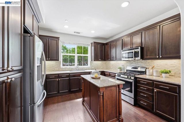 2048 Tarragon Rose Ct, San Ramon, CA 94582