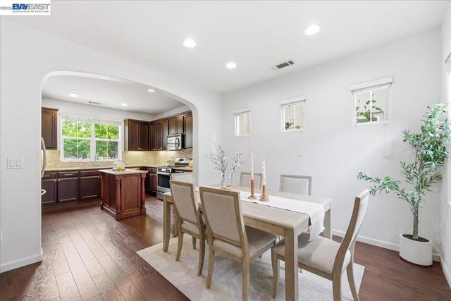 2048 Tarragon Rose Ct, San Ramon, CA 94582