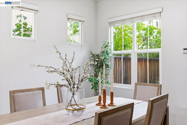 2048 Tarragon Rose Ct, San Ramon, CA 94582