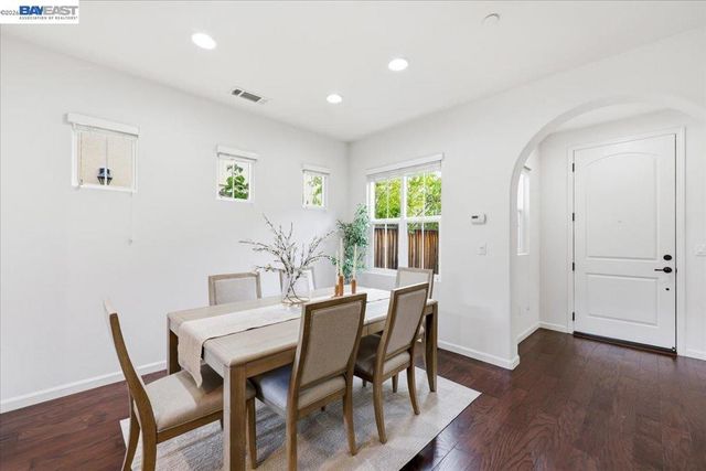 2048 Tarragon Rose Ct, San Ramon, CA 94582