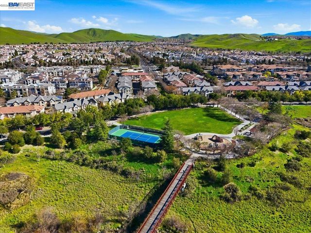 2048 Tarragon Rose Ct, San Ramon, CA 94582