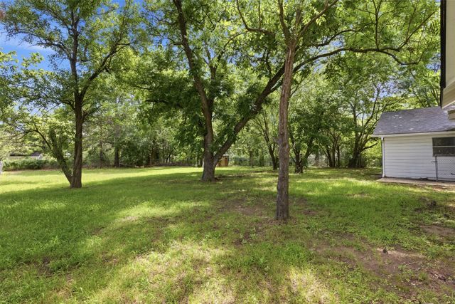 630 E Acheson Street, Denison, TX 75021