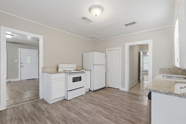 630 E Acheson Street, Denison, TX 75021