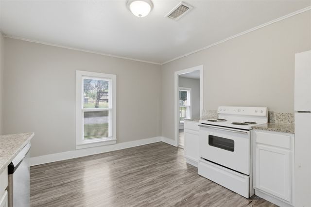 630 E Acheson Street, Denison, TX 75021