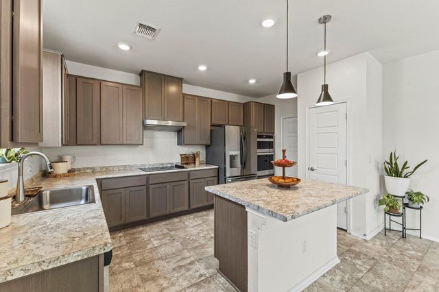 18517 Spotted Eagle LN, Elgin, TX 78621
