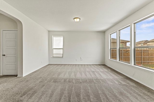 18517 Spotted Eagle LN, Elgin, TX 78621
