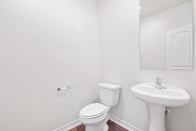 213 Sunnymeade LN, Jarrell, TX 76537