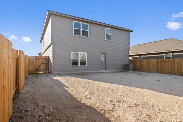 213 Sunnymeade LN, Jarrell, TX 76537