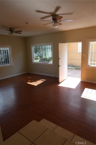 7040 Arlington, Los Angeles, CA 90043