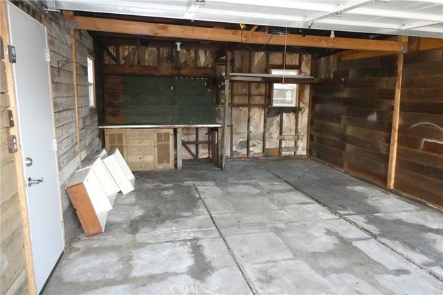 7040 Arlington, Los Angeles, CA 90043