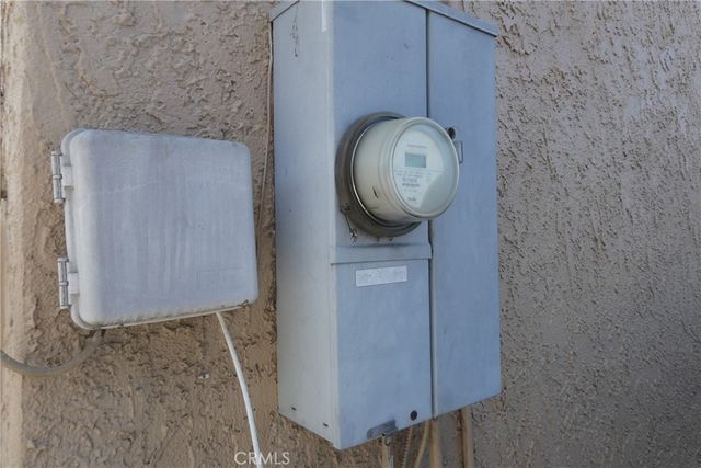 7040 Arlington, Los Angeles, CA 90043