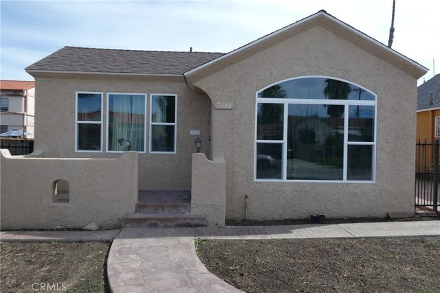 7040 Arlington, Los Angeles, CA 90043