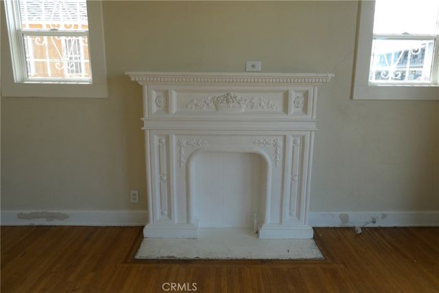 7040 Arlington, Los Angeles, CA 90043