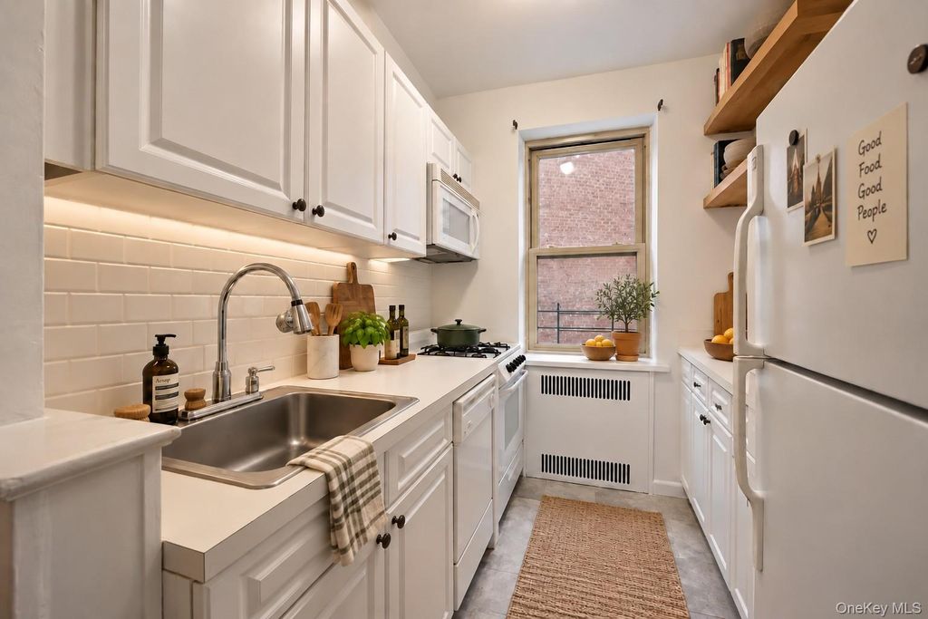 2190 Boston Road E, Bronx, NY 10462 — photo 5