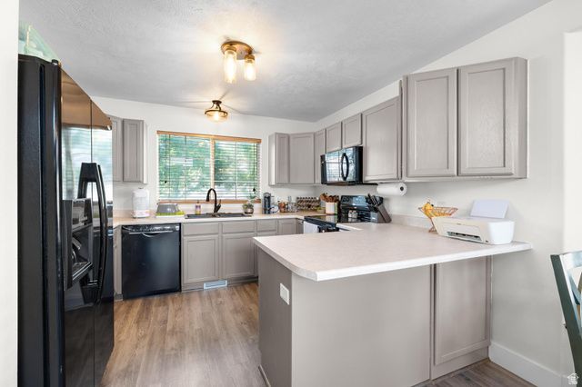 8678 W TITANIUM DR, Magna, UT 84044