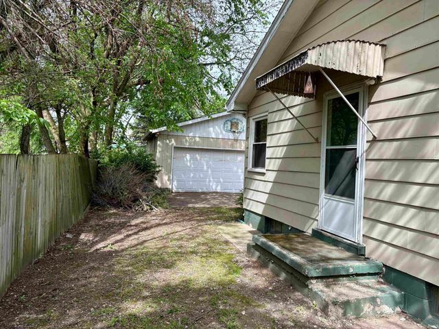 54235 Terrace Lane, South Bend, IN 46635