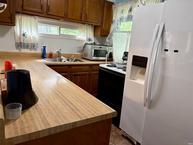 54235 Terrace Lane, South Bend, IN 46635