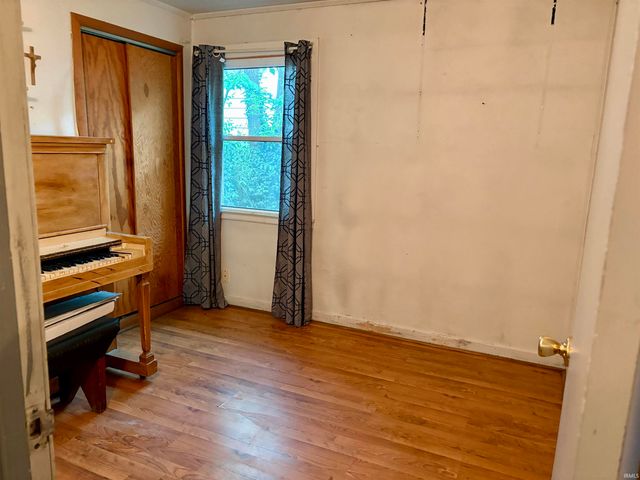 54235 Terrace Lane, South Bend, IN 46635