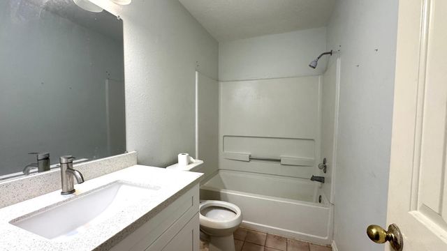 6422 Diamond Rock Drive, Cypress, TX 77449