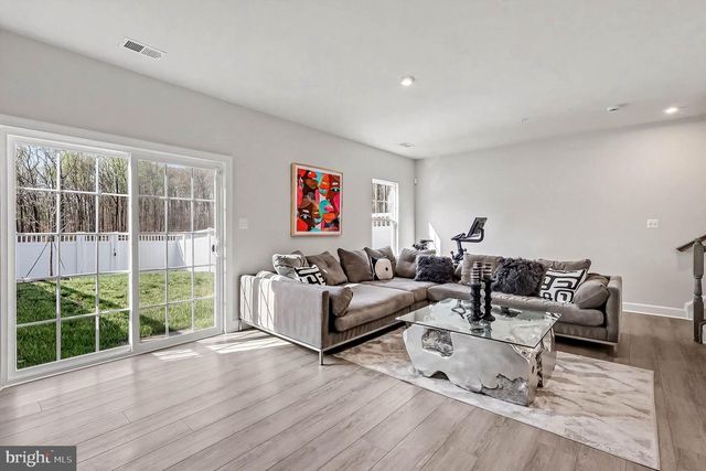10878 FOXTROT CIR, Upper Marlboro, MD 20772