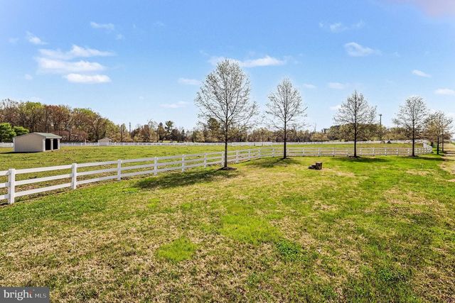 10878 FOXTROT CIR, Upper Marlboro, MD 20772